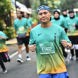 Race photo from BAUR RUN 2025