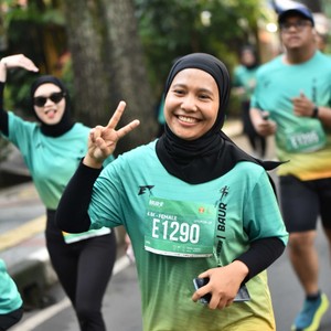 Race photo from BAUR RUN 2025