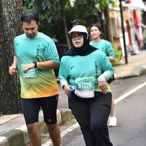 Race photo from BAUR RUN 2025