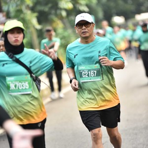 Race photo from BAUR RUN 2025