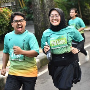 Race photo from BAUR RUN 2025