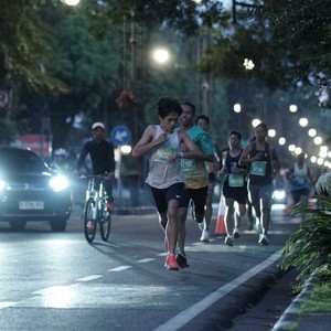 Race photo from BAUR RUN 2025