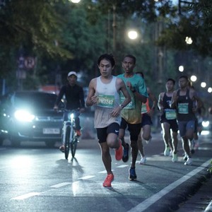 Race photo from BAUR RUN 2025