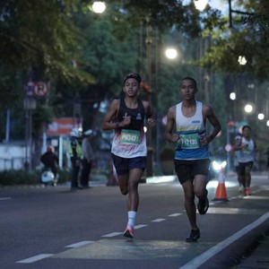 Race photo from BAUR RUN 2025