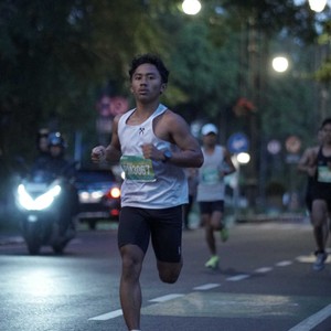 Race photo from BAUR RUN 2025