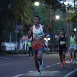 Race photo from BAUR RUN 2025