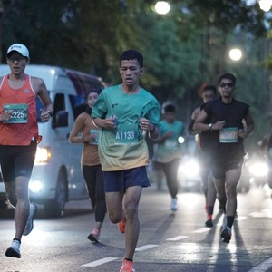 Race photo from BAUR RUN 2025