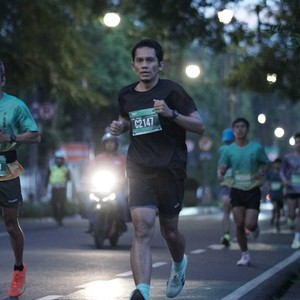 Race photo from BAUR RUN 2025