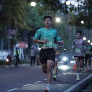 Race photo from BAUR RUN 2025
