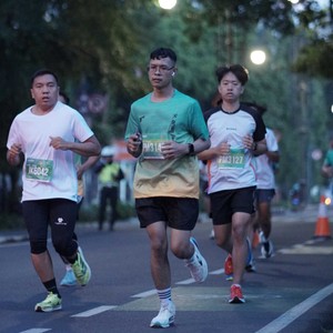 Race photo from BAUR RUN 2025