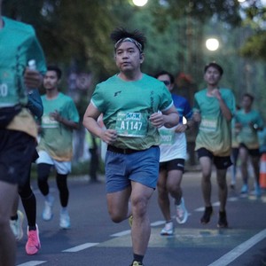 Race photo from BAUR RUN 2025