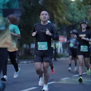 Race photo from BAUR RUN 2025