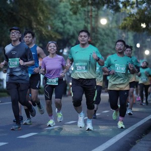 Race photo from BAUR RUN 2025