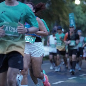 Race photo from BAUR RUN 2025