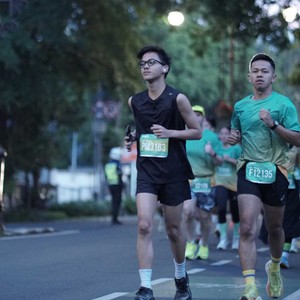 Race photo from BAUR RUN 2025