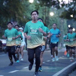 Race photo from BAUR RUN 2025