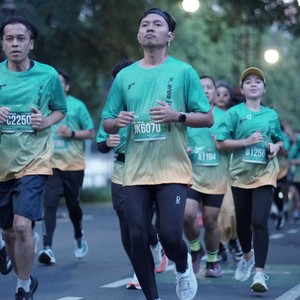 Race photo from BAUR RUN 2025