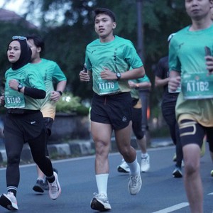 Race photo from BAUR RUN 2025