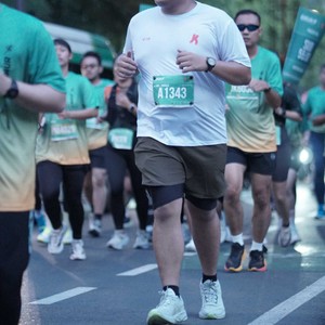 Race photo from BAUR RUN 2025