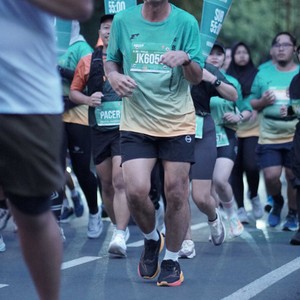 Race photo from BAUR RUN 2025