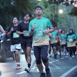 Race photo from BAUR RUN 2025
