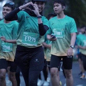 Race photo from BAUR RUN 2025