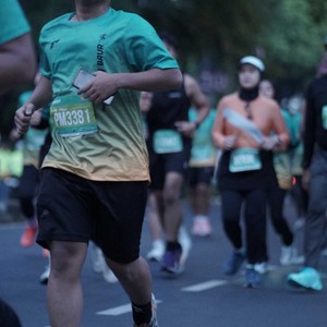 Race photo from BAUR RUN 2025