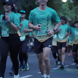 Race photo from BAUR RUN 2025