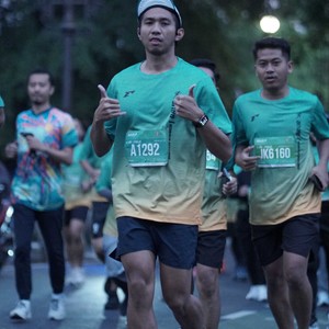 Race photo from BAUR RUN 2025