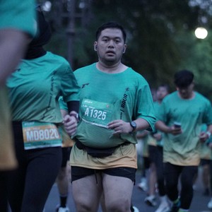 Race photo from BAUR RUN 2025