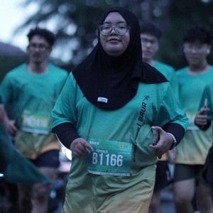 Race photo from BAUR RUN 2025