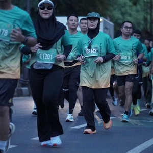 Race photo from BAUR RUN 2025