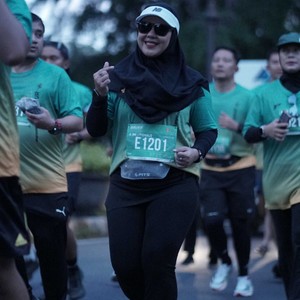 Race photo from BAUR RUN 2025