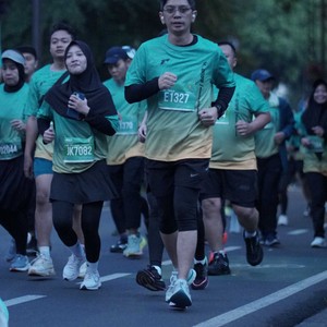 Race photo from BAUR RUN 2025