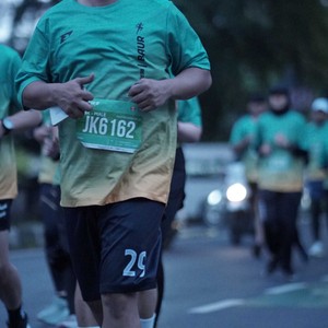 Race photo from BAUR RUN 2025