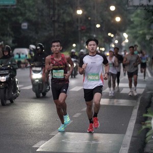 Race photo from BAUR RUN 2025
