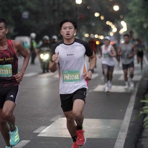 Race photo from BAUR RUN 2025
