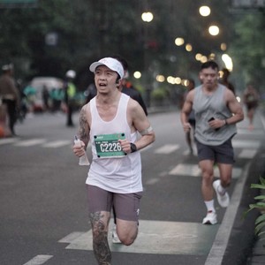 Race photo from BAUR RUN 2025