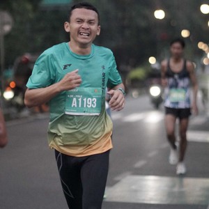 Race photo from BAUR RUN 2025
