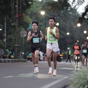 Race photo from BAUR RUN 2025