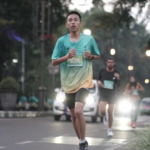 Race photo from BAUR RUN 2025