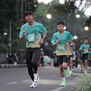 Race photo from BAUR RUN 2025