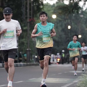 Race photo from BAUR RUN 2025