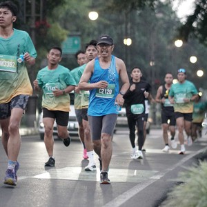 Race photo from BAUR RUN 2025