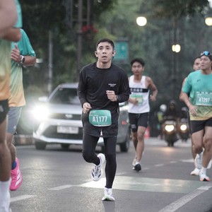 Race photo from BAUR RUN 2025