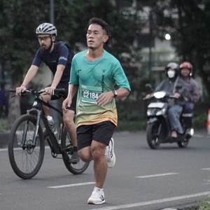 Race photo from BAUR RUN 2025