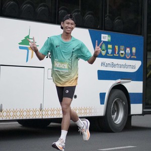 Race photo from BAUR RUN 2025