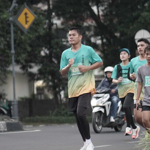 Race photo from BAUR RUN 2025