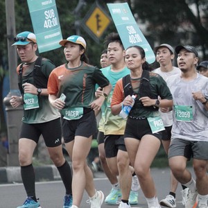 Race photo from BAUR RUN 2025