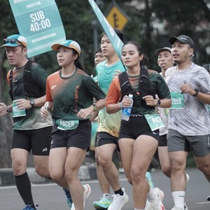 Race photo from BAUR RUN 2025